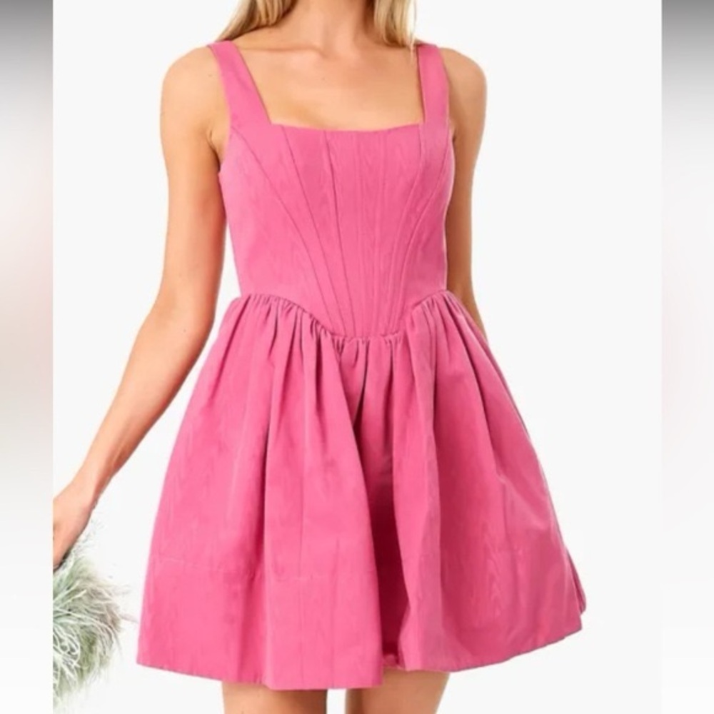 Chic Pink Sleeveless Dress